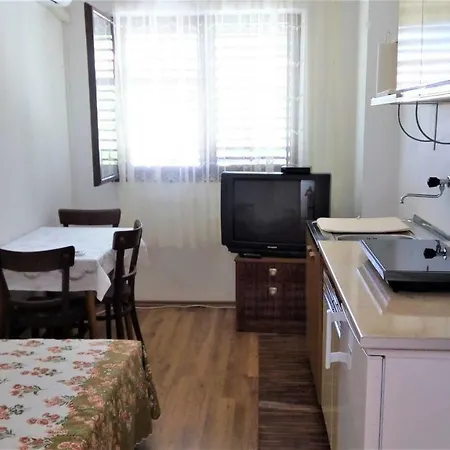 Apartment House Mergl *