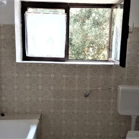 House Mergl Apartment Gradac (Split-Dalmatia)