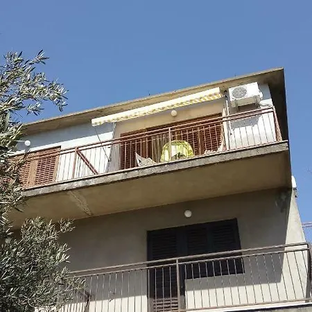 Apartment House Mergl Gradac Gradac (Split-Dalmatia)